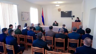 Председатель Следственного комитета Артур Погосян провел совещание в Следственном управлении Вайоцдзорского марза и 8-м гарнизонном следственном отделе Главного военного следственного управления